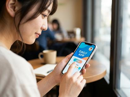 毎日アプリを開いてログインしている女性のスマホ画面